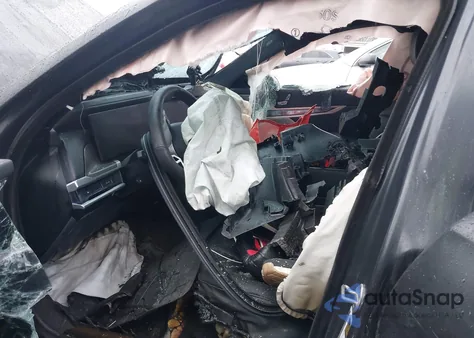 2025 BMW 760I xDrive z USA, uszkodzony, nr VIN WBA33EJ0XSCU66386